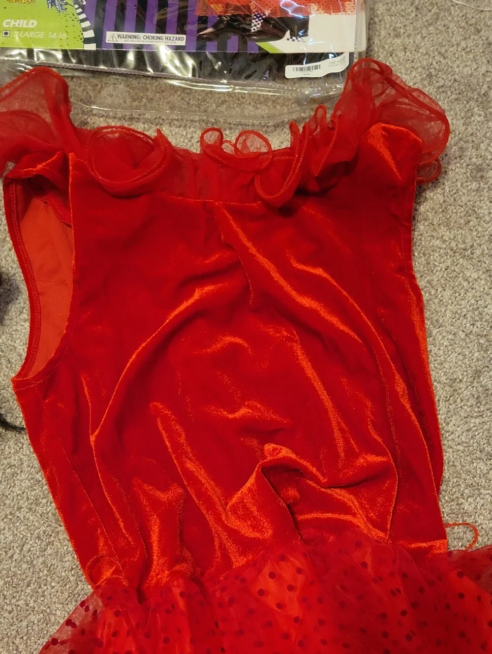 Lydia Deetz Red Kids Costume XL Dress, Veil & Gloves. Wig Included!